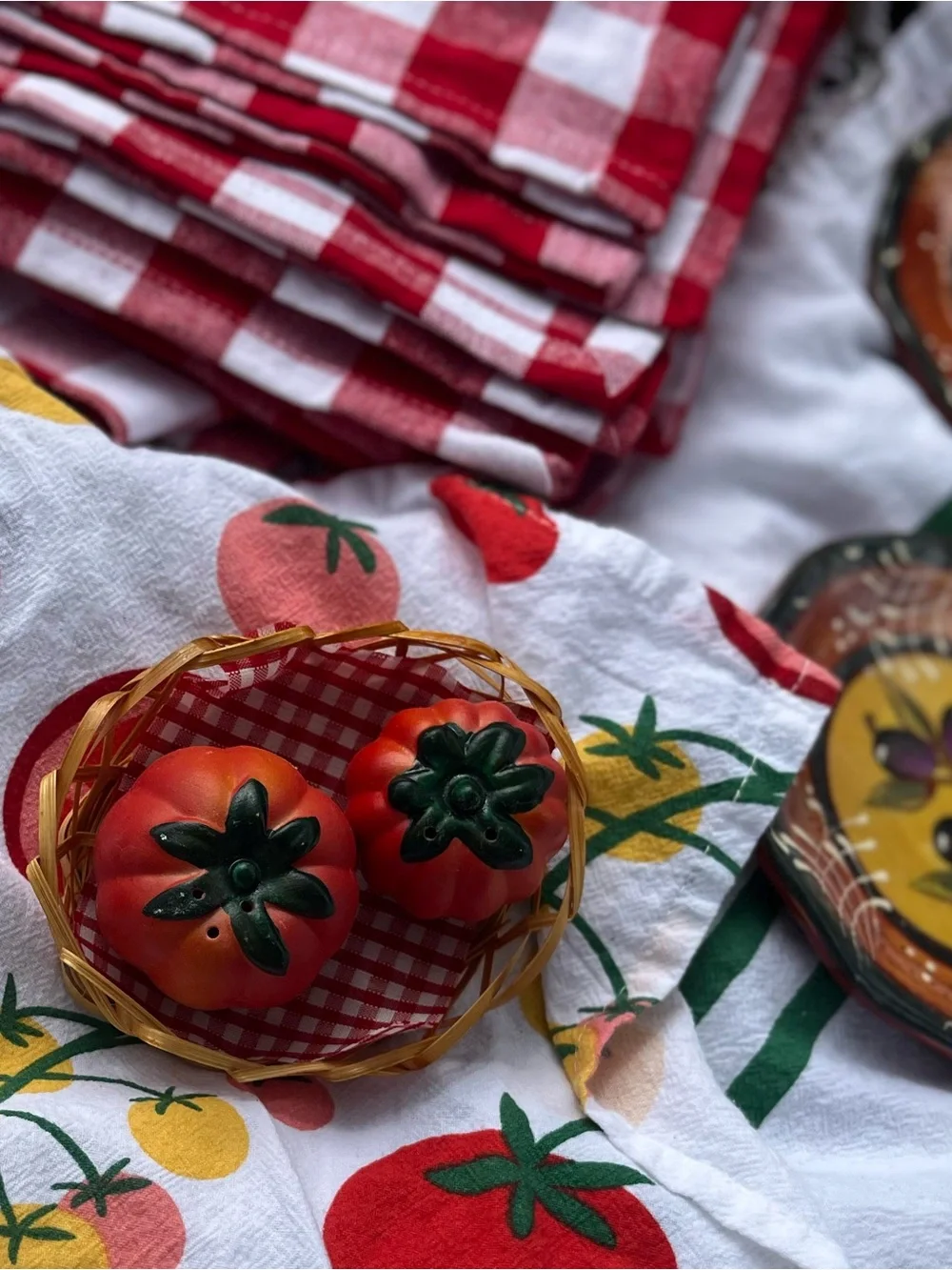 Ciao Baby themed shower decoration props